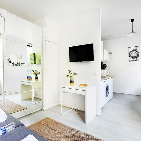 Cosy Studio In The Heart Of The Marais Apartment